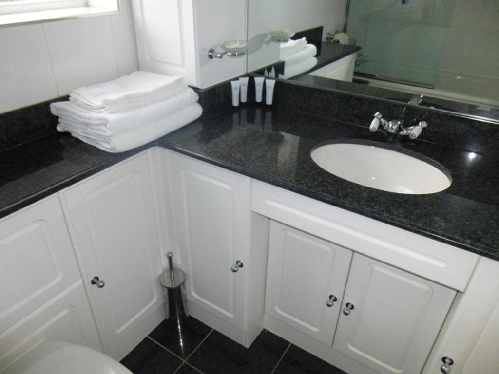 The Oaks Guest House London Værelse billede